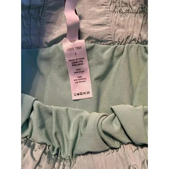 LOVE TREE Small High waisted shorts - Picture 3 of 4